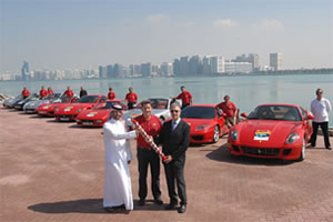 29 gennaio 2007 - la partenza della staffetta da Abu Dhabi - © Ferrari Media